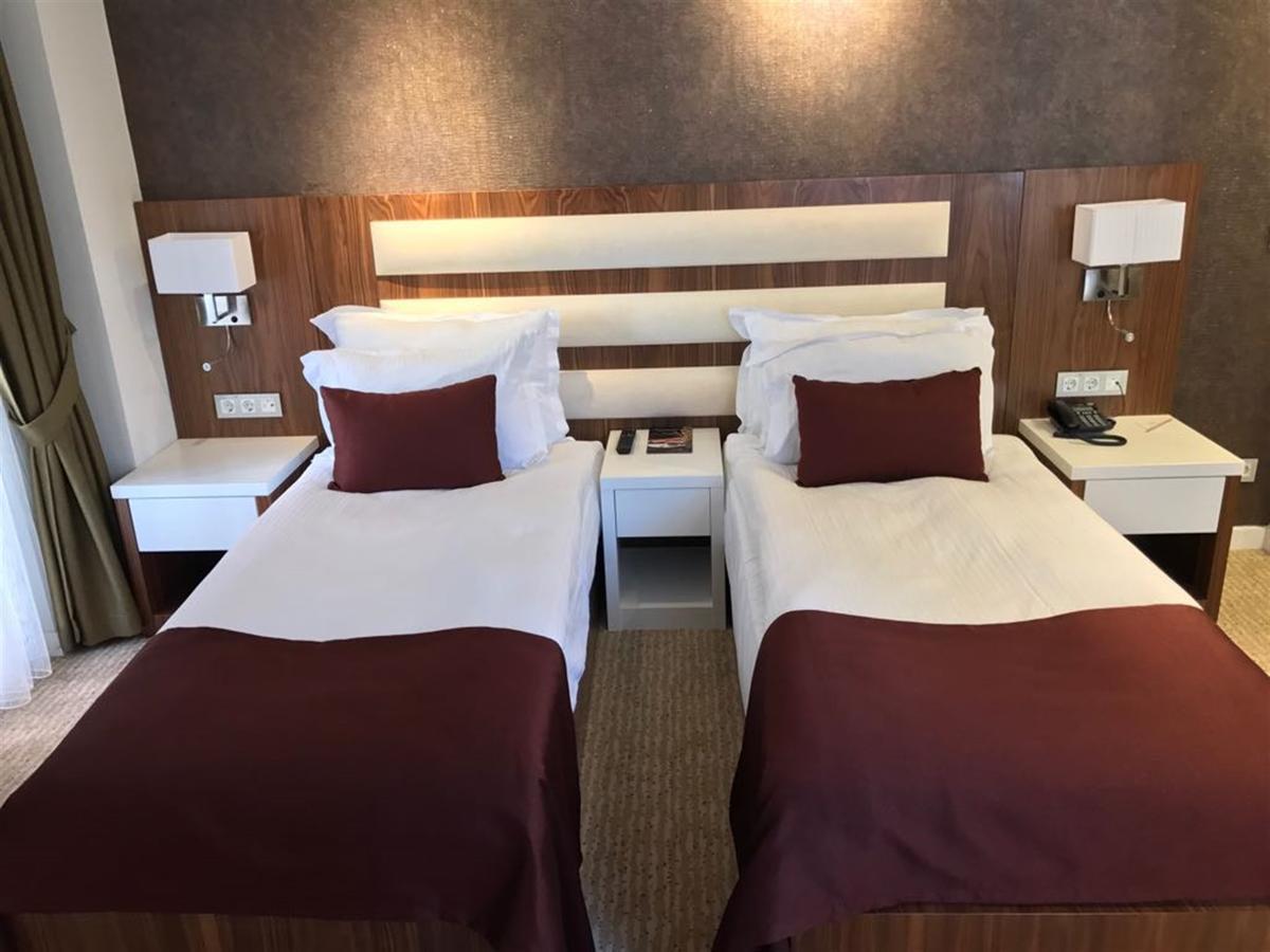 Endglory Hotel Çorlu Buitenkant foto
